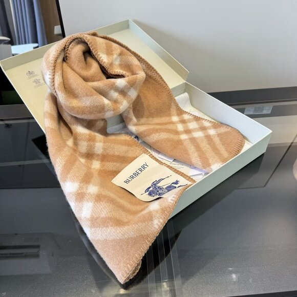 New with tags Burberry Equestrian Knight Detail Check Wool Scarf (Ripple Color) - Picture 1 of 6